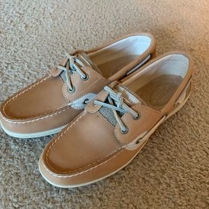 Brand New Sperrys